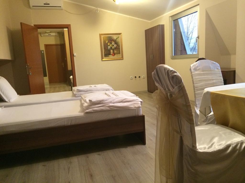 Bed and Breakfast Prenociste Gazela Пірот Номер фото